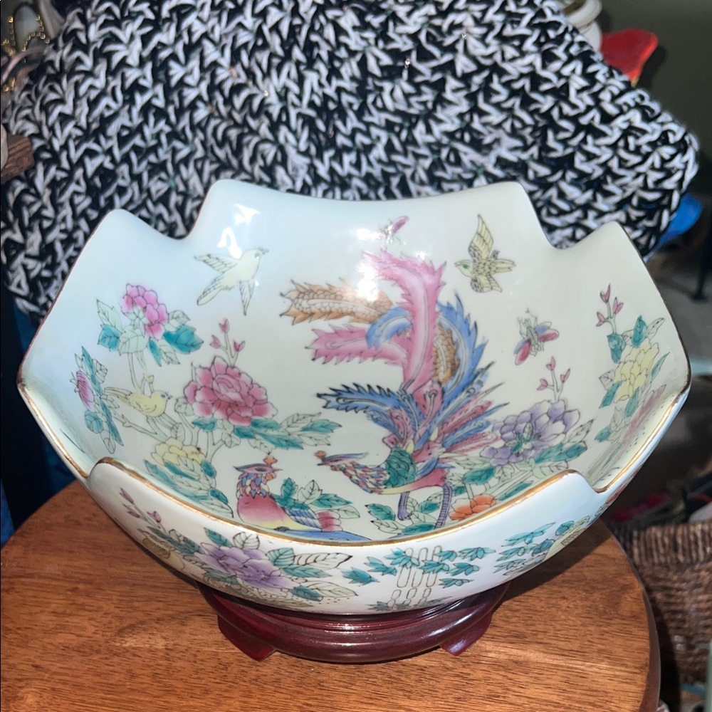 Vintage Chinese Satsuma Bowl Birds Of Paradise with Wood Stand